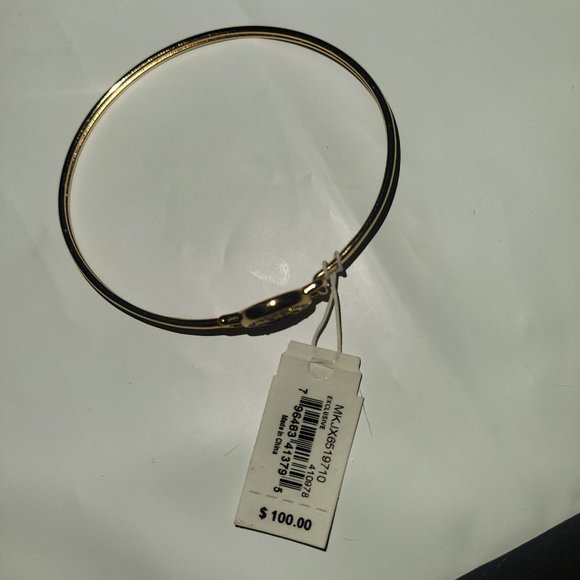 MK GOLD BANGLE - Picture 7 of 11